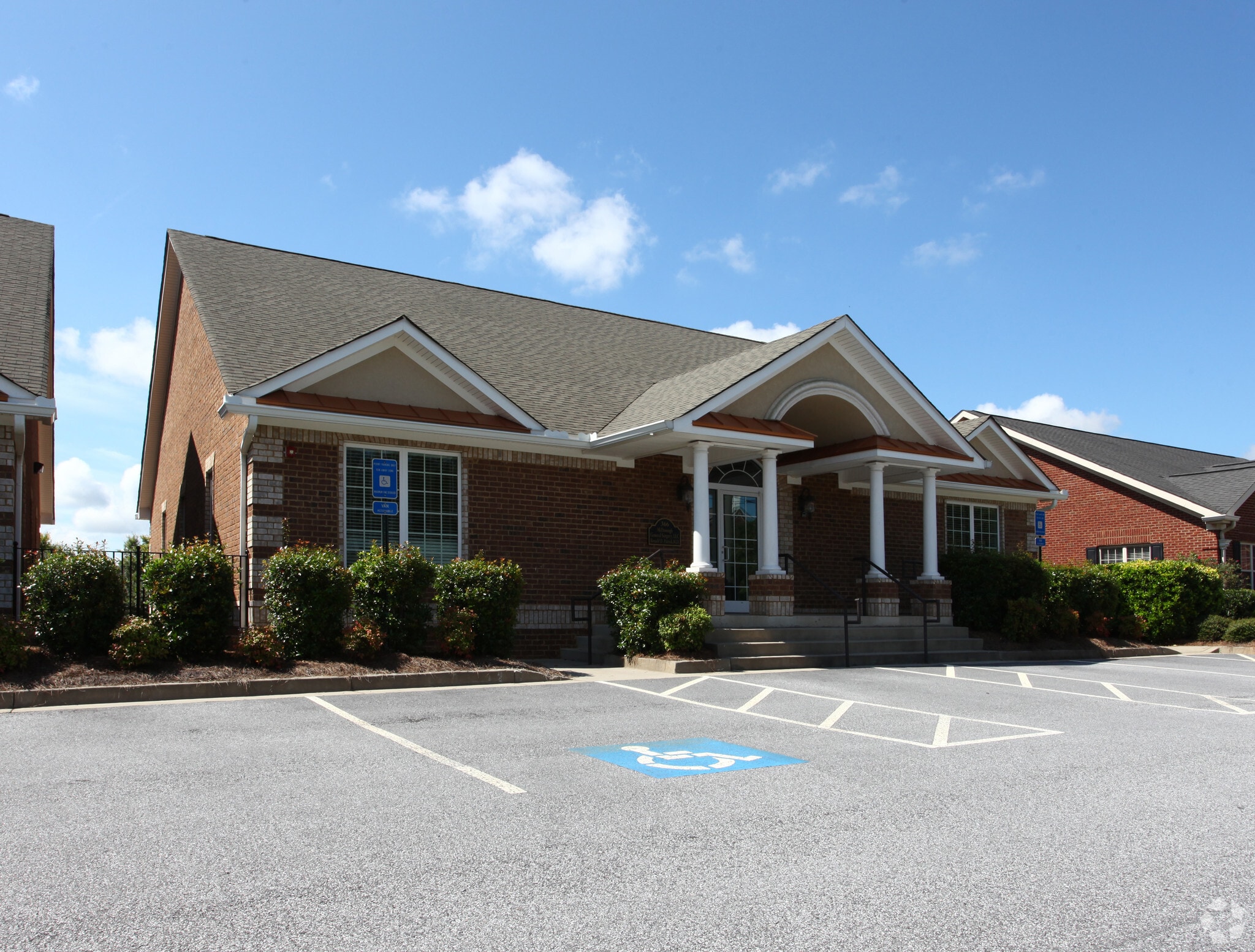 360-366 Racetrack Rd, McDonough, GA for sale Primary Photo- Image 1 of 3
