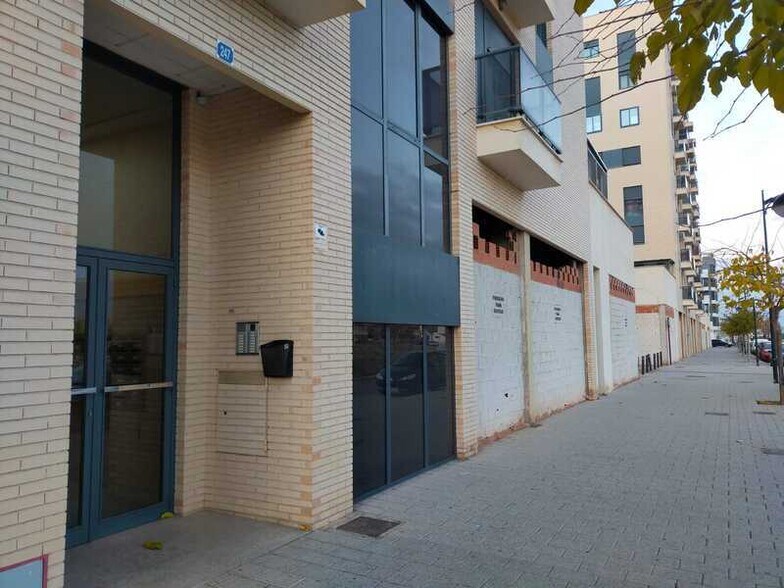 Calle Oscar Wilde, Albacete, Albacete for sale - Building Photo - Image 2 of 18