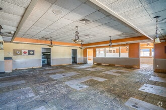 1920 W Bell Rd, Phoenix, AZ à vendre Photo intérieure- Image 2 de 11