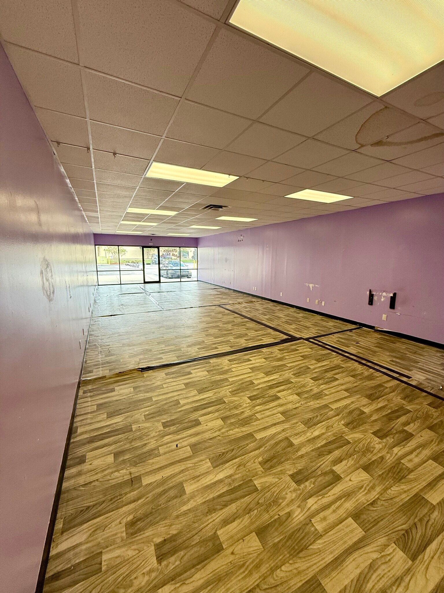 1704 Southside Blvd, Jacksonville, FL for lease Interior Photo- Image 1 of 2