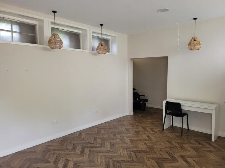 11 Haughburn Ter, Glasgow for sale - Building Photo - Image 2 of 2