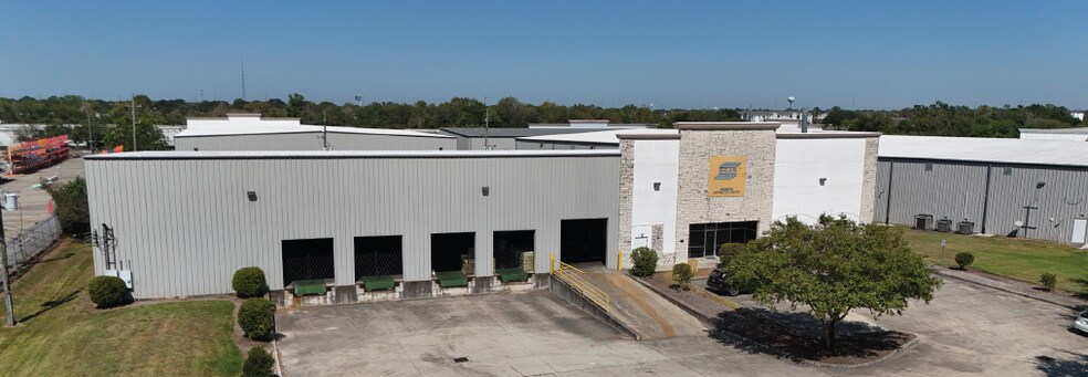 7310 West Rd, Houston, TX à vendre - Photo du bâtiment - Image 2 de 9