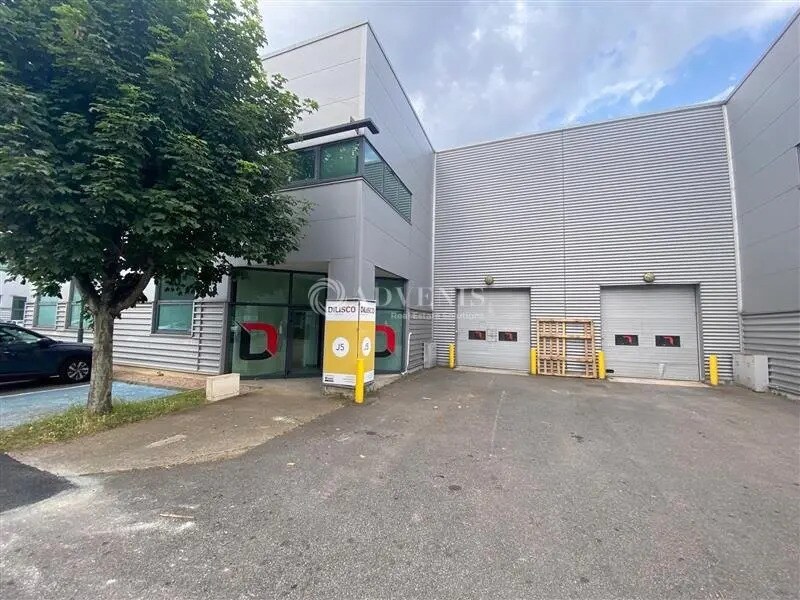 Flex in Ivry-sur-Seine for lease Building Photo- Image 1 of 13