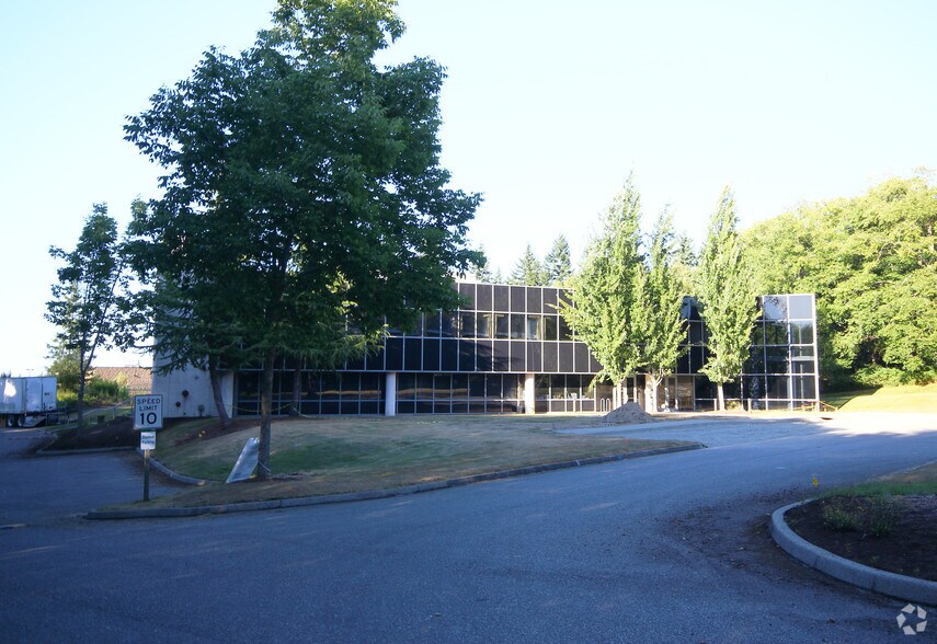 2333 seaway Blvd W, Everett, WA for lease - Building Photo - Image 3 of 3