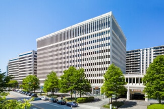 Plus de détails pour 2450 Crystal Dr, Arlington, VA - Commerce de détail à louer