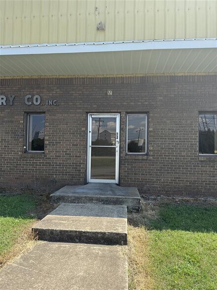 3335 35th Ave N, Birmingham, AL à louer - Photo du bâtiment - Image 2 de 33