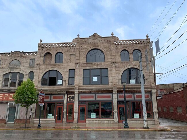 More details for 231-237 S Wabash St, Wabash, IN - Retail for Sale