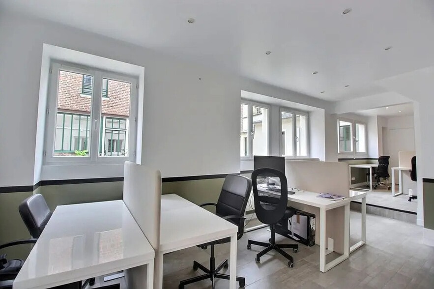 Bureau dans Paris à louer - Photo du bâtiment - Image 2 de 10