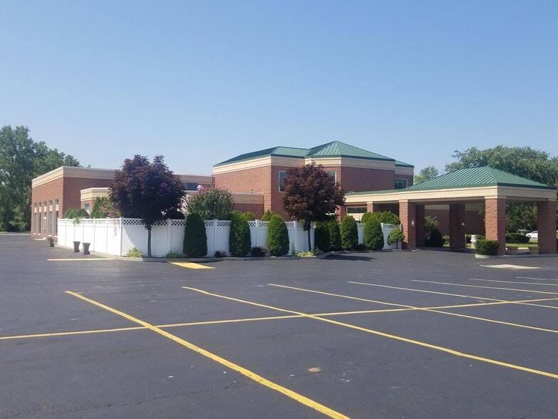 4885 Southwestern Blvd, Hamburg, NY for lease - Building Photo - Image 2 of 5