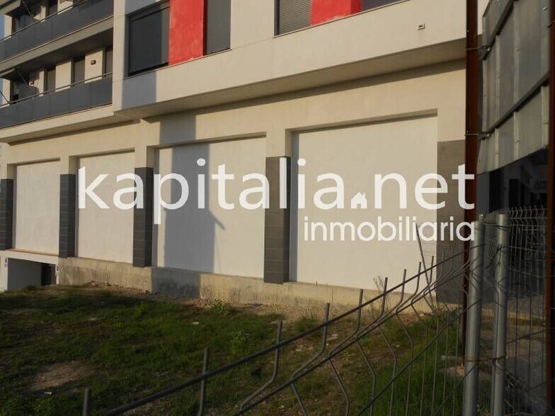 Retail in València, Valencia for lease - Building Photo - Image 2 of 5