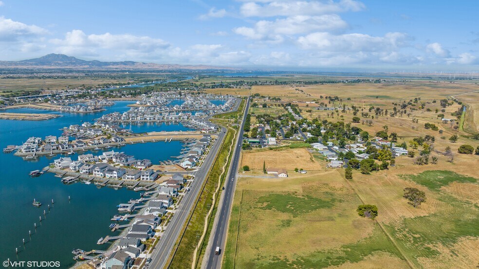 0 Gateway Rd, Bethel Island, CA à vendre - Photo du bâtiment - Image 3 de 9