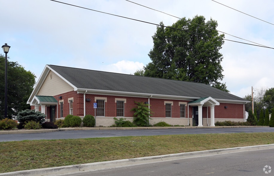 366 N Portland Way, Galion, OH for lease - Primary Photo - Image 1 of 51