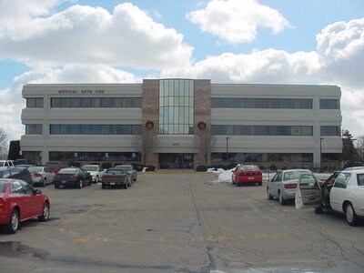 4705 Towne Centre, Saginaw, MI à vendre - Photo principale - Image 1 de 35