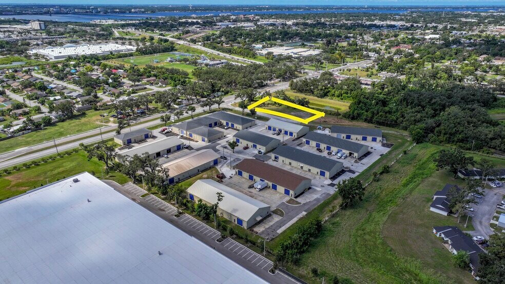 606 17th St E, Palmetto, FL à louer - Photo du bâtiment - Image 2 de 2