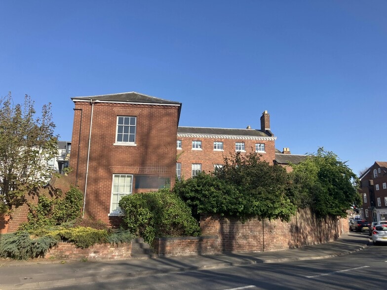 5 Deansway, Worcester for sale - Building Photo - Image 2 of 6