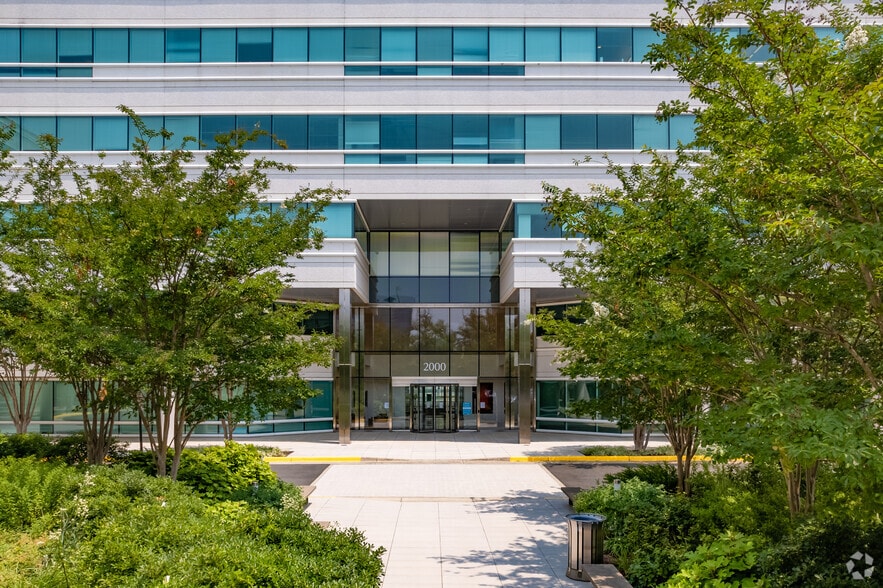 2000 Edmund Halley Dr, Reston, VA for lease - Building Photo - Image 2 of 5