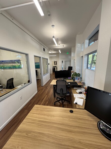 208-210 Redwood Ave, Corte Madera, CA for lease - Building Photo - Image 3 of 14