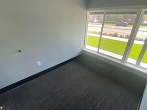 1316 NE 99th St, Vancouver, WA for sale Interior Photo- Image 2 of 8