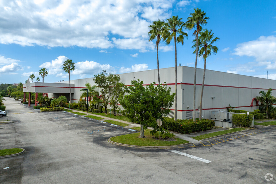 14051 NW 14th St, Sunrise, FL for lease - Building Photo - Image 1 of 8