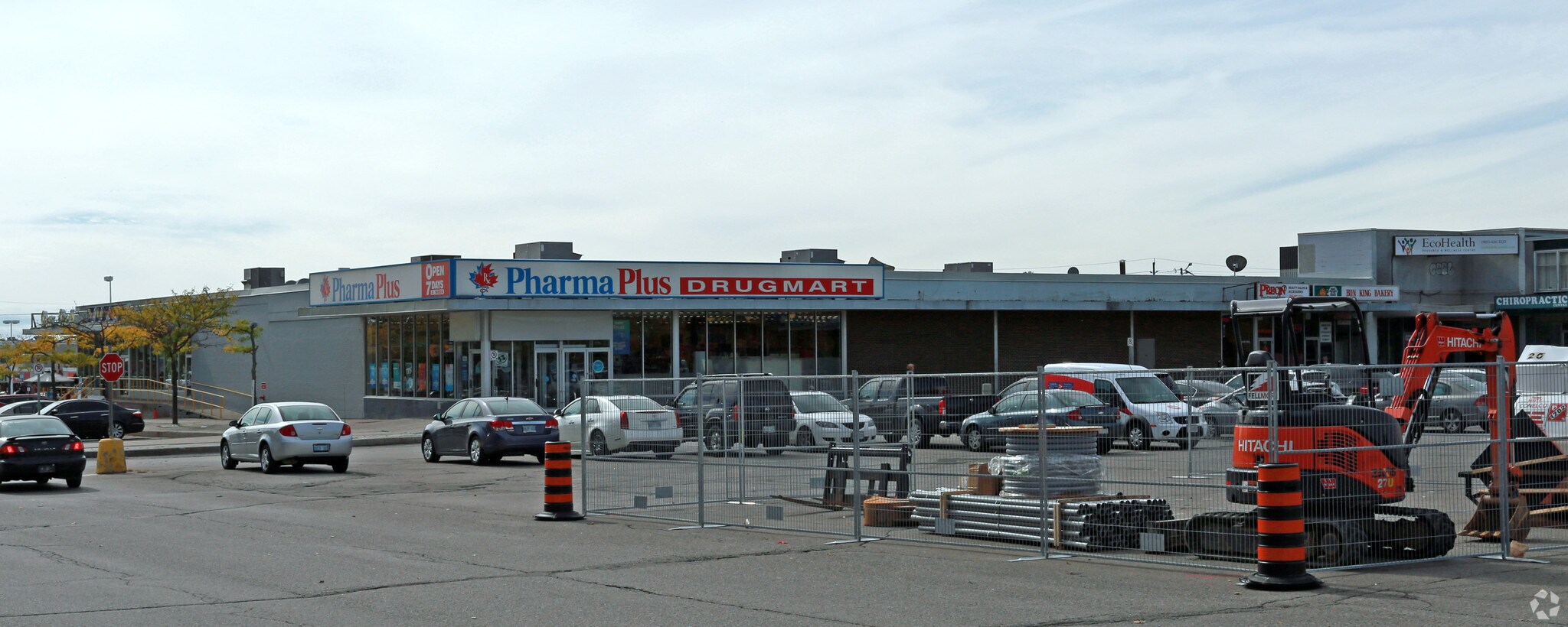 214-240 Harwood Ave S, Ajax, ON à vendre Photo principale- Image 1 de 1