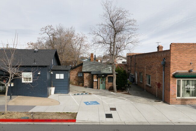 More details for 670 Tahoe St, Reno, NV - Retail for Sale