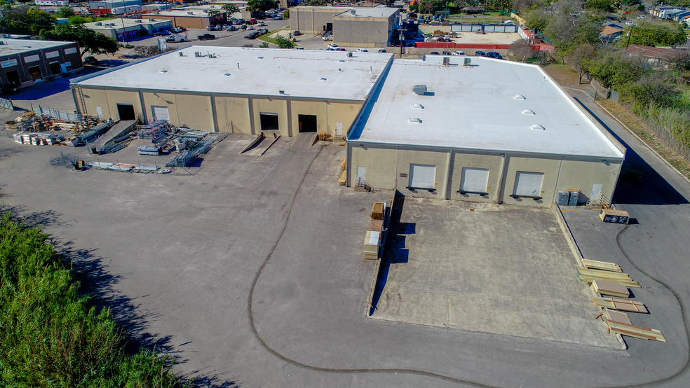 4441-4447 Centergate St, San Antonio, TX for lease - Aerial - Image 2 of 7