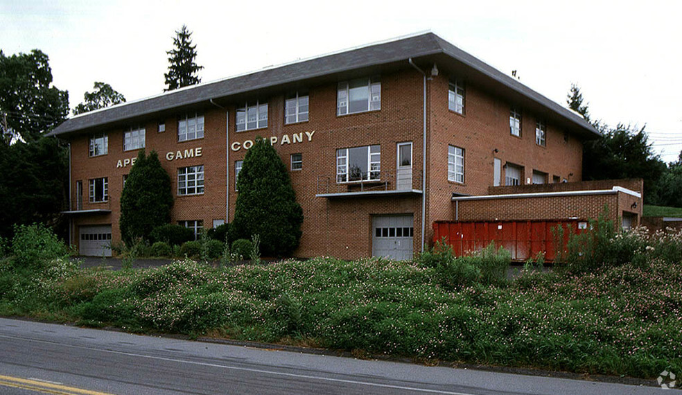 1001 Millersville Rd, Lancaster, PA à vendre - Photo du bâtiment - Image 1 de 1