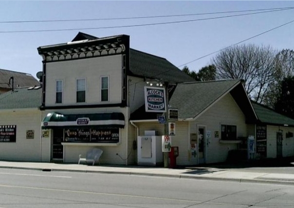 523 Mackinaw Ave, Cheboygan, MI à vendre Photo principale- Image 1 de 1