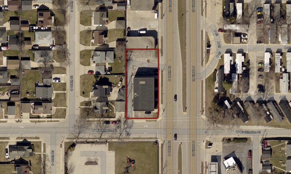 1025 S 108th St, Milwaukee, WI for lease - Building Photo - Image 2 of 2