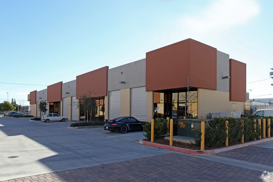 9009 Canoga Ave, Canoga Park, CA for lease - Building Photo - Image 3 of 3