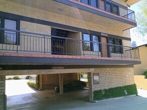 2550 Honolulu Ave, Montrose, CA à louer Autre- Image 1 de 7