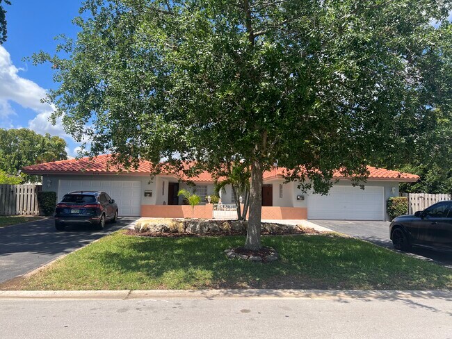 Plus de détails pour 3310 NW 90th Ave, Coral Springs, FL - Multi-résidentiel à vendre