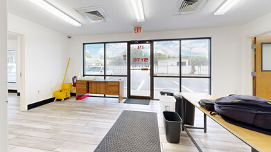 174 NW 9th ave, Mulberry, FL for lease Interior Photo- Image 1 of 21