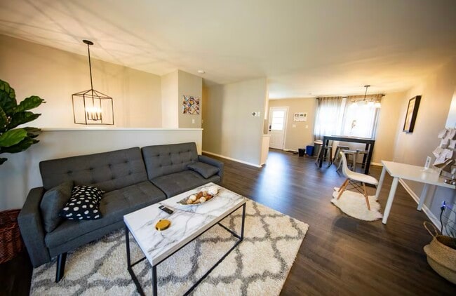 Plus de détails pour 221 Lincolnshire Rd, Columbus, OH - Spécialité à vendre