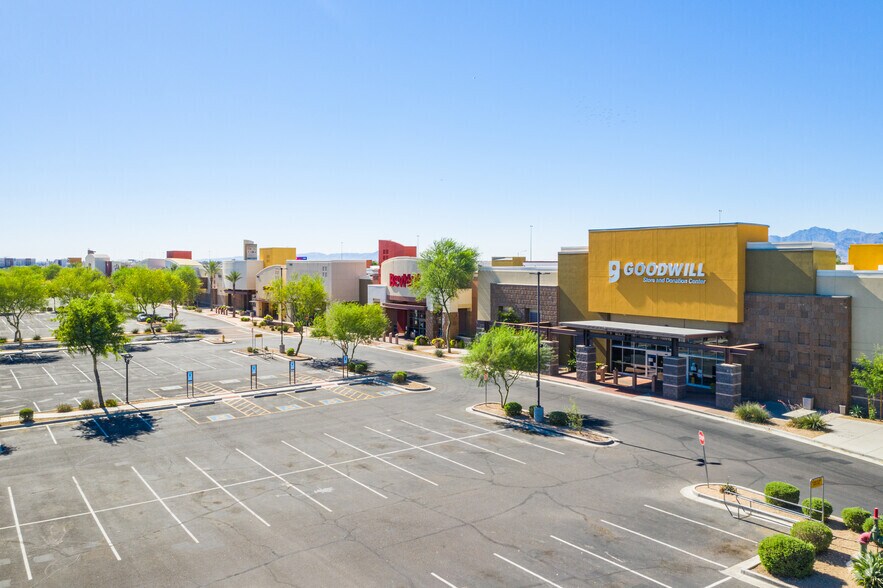 15277-15433 W McDowell Rd, Goodyear, AZ à louer - Photo du bâtiment - Image 3 de 15