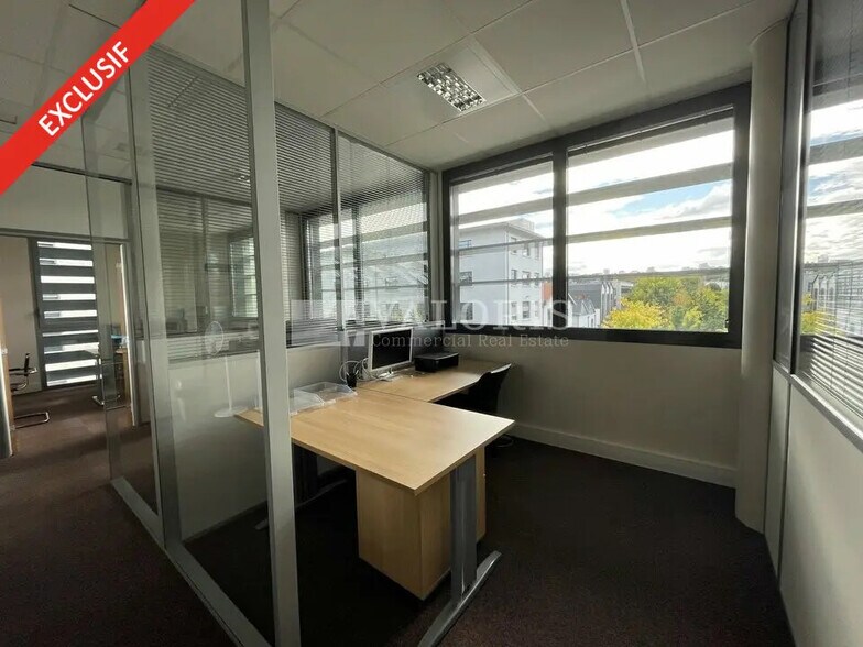 Bureau dans Lyon à louer - Photo du bâtiment - Image 2 de 6