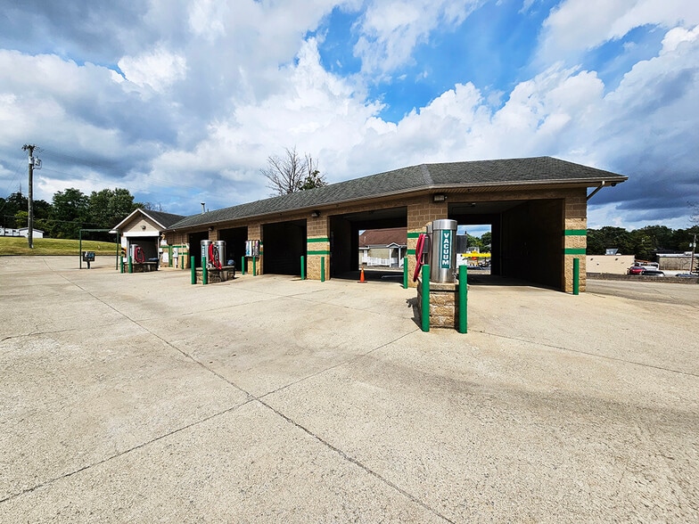 628 High St, Hillsboro, OH for sale - Primary Photo - Image 1 of 15