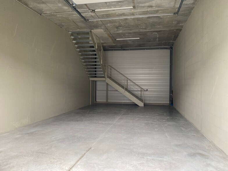 5 Allée Jacques Delors, Gradignan à louer - Photo du bâtiment - Image 2 de 3