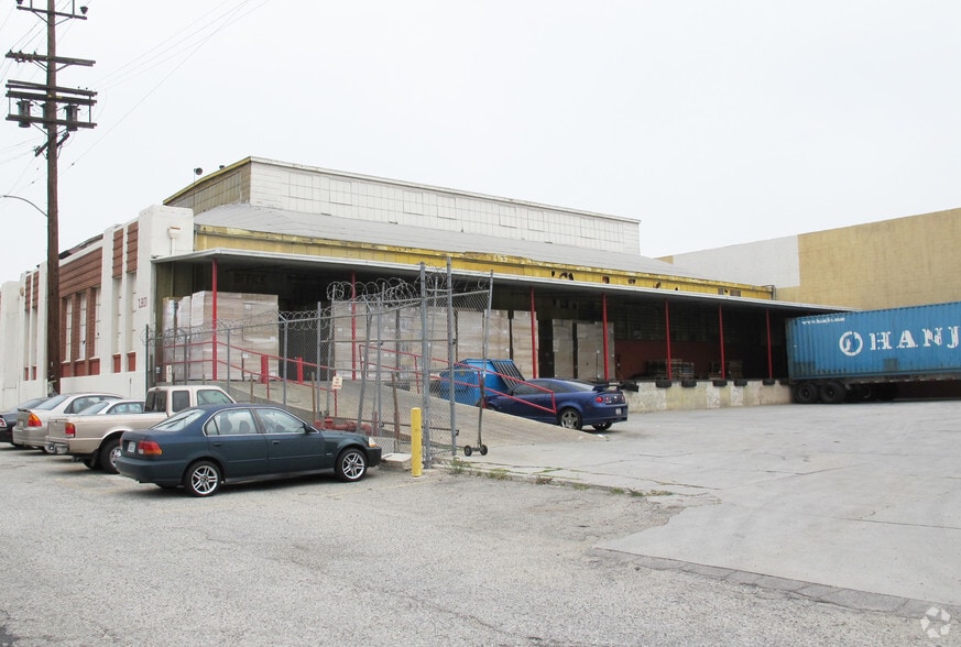 2801 E 12th St, Los Angeles, CA for sale - Building Photo - Image 3 of 40