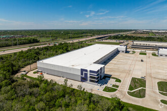 7560 S Sam Houston Pky E, Houston, TX - aerial  map view