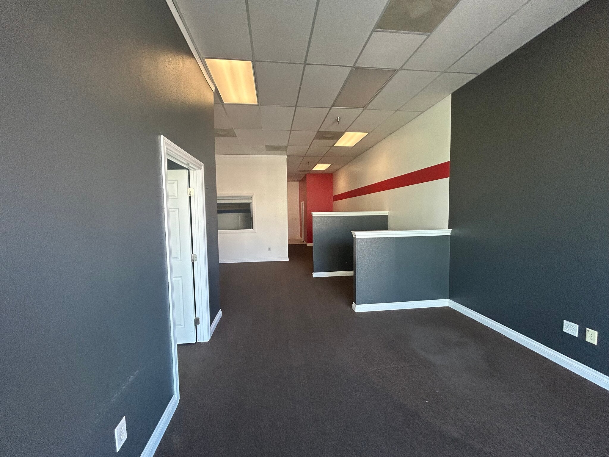 520-540 W Palmdale Blvd, Palmdale, CA for lease Interior Photo- Image 1 of 6