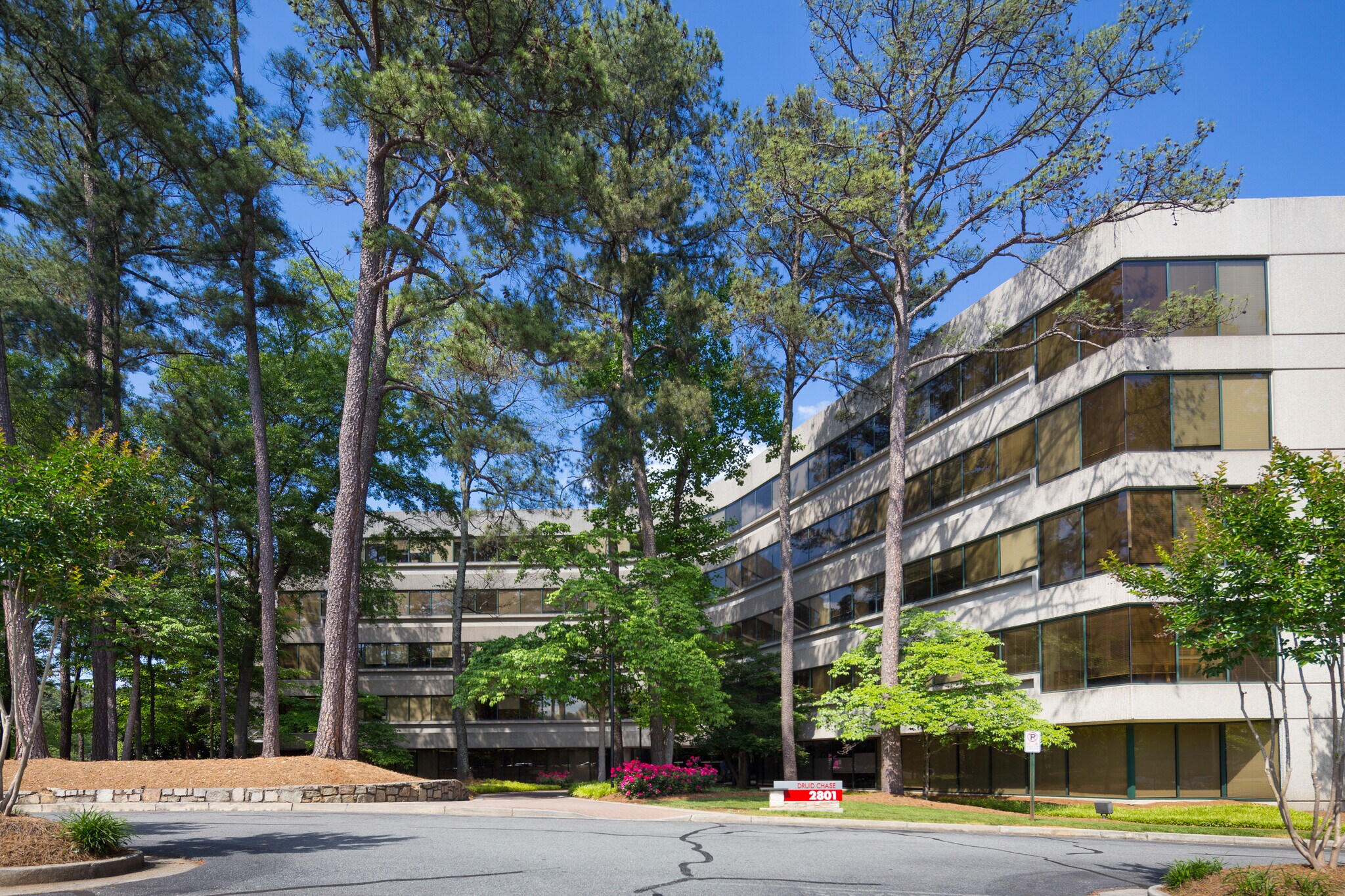 2801 Buford Hwy NE, Atlanta, GA à louer Photo principale- Image 1 de 13