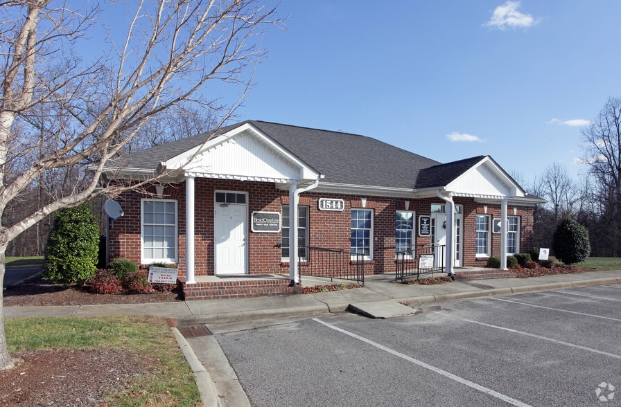 1544 Union Rd, Gastonia, NC for sale - Building Photo - Image 2 of 5