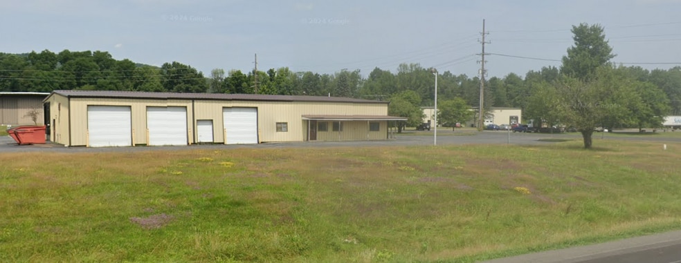 105 Commerce Dr, West Oneonta, NY à vendre - Photo du bâtiment - Image 2 de 3