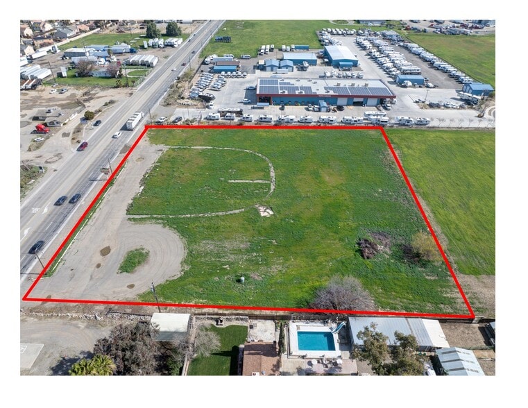 2527 E Pacheco Blvd, Los Banos, CA à vendre - Aérien - Image 3 de 14
