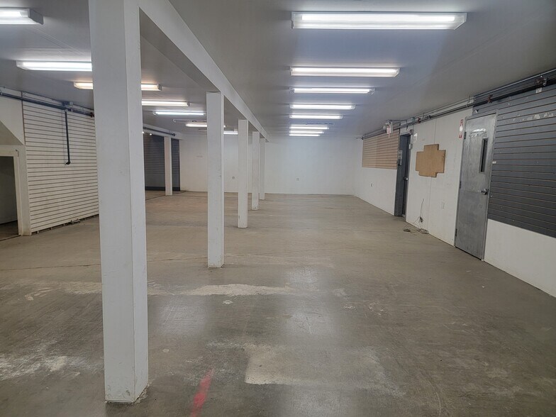 988 Great St, Prince George, BC à louer - Photo du bâtiment - Image 2 de 17