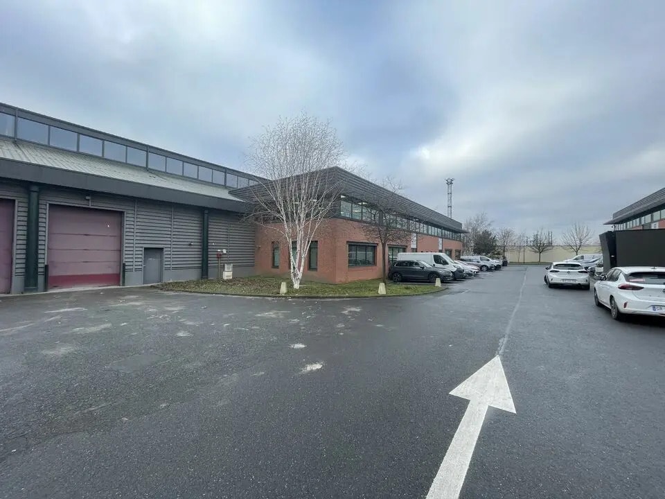 74 Rue Ambroise Croizat, Saint-Denis for lease Building Photo- Image 1 of 7