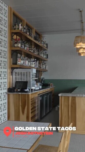 704 Wooster Pike, Terrace Park, OH à vendre - Vidéo sur l’inscription commerciale - Image 3 de 14