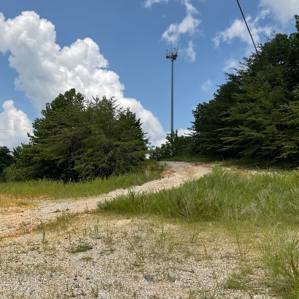 669 W Broad St, Cookeville, TN à vendre - Photo du bâtiment - Image 2 de 7