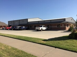 524 Tower Dr, Moore, OK à louer Photo intérieure- Image 1 de 12